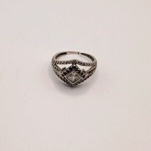 Size 5 Silver Ring - Broken